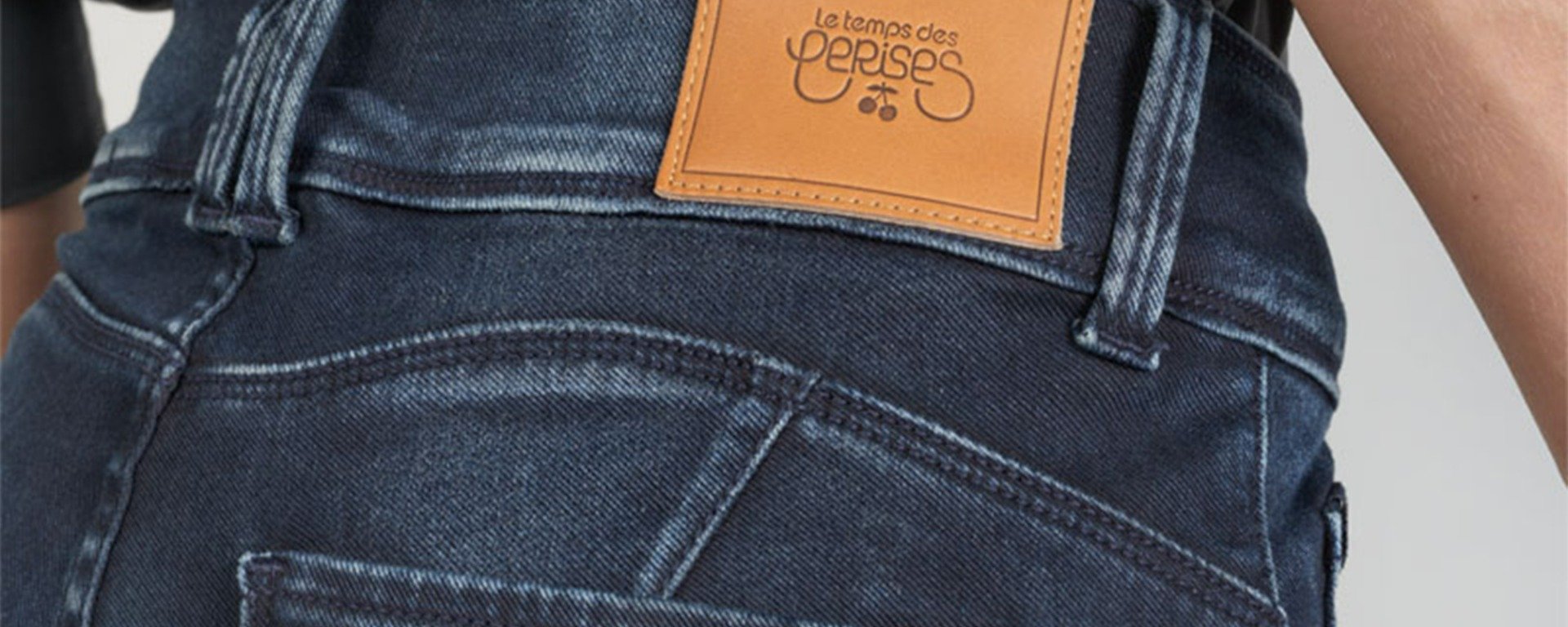 LTDC_2000X800PX_MAJ_jeans_femme_bleu_noir_0524