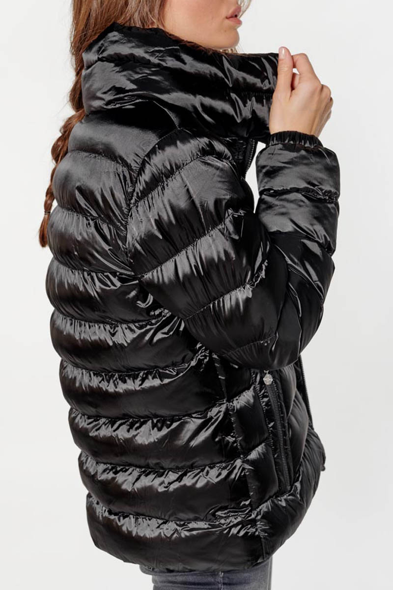 Daunenjacke Dolores in schwarz
