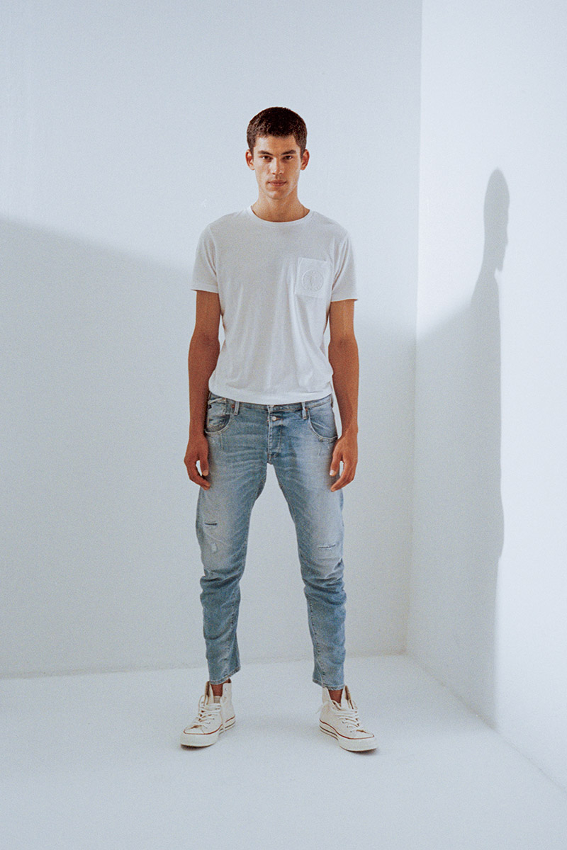 Jeans 900/03 tapered twisted Alost destroy blau Nr.5