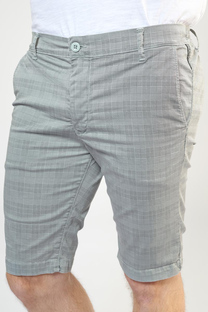 Bermuda-short Askim in grau