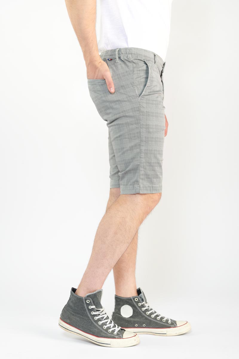 Bermuda-short Askim in grau