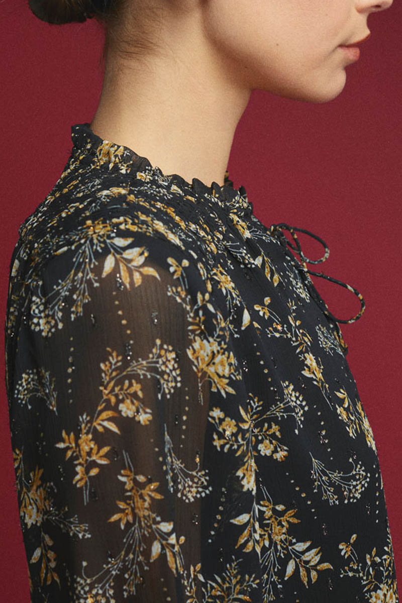 Top Ioshi in schwarz