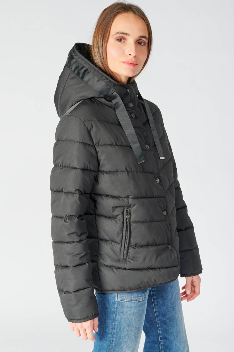 Daunenjacke Isy in schwarz