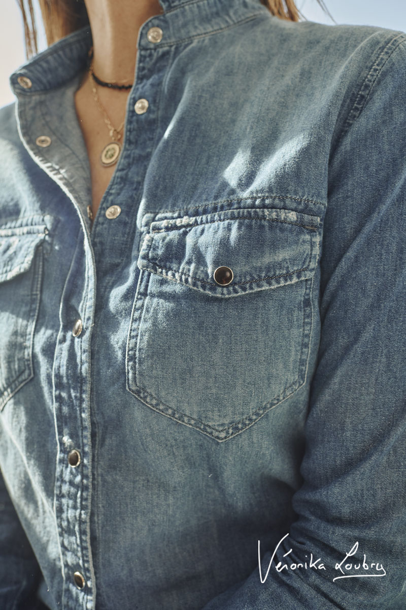 Hemd Josy in blau by Véronika Loubry