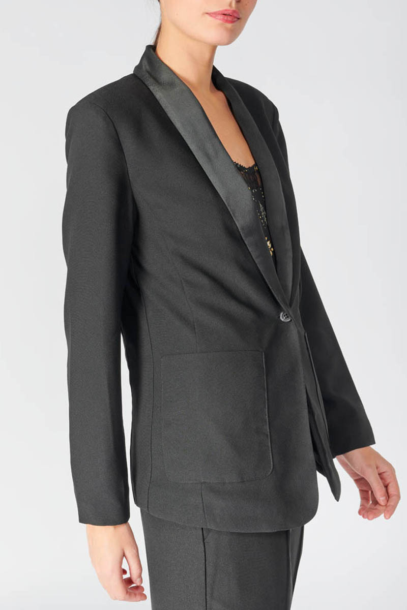 Jacke Varja in schwarz