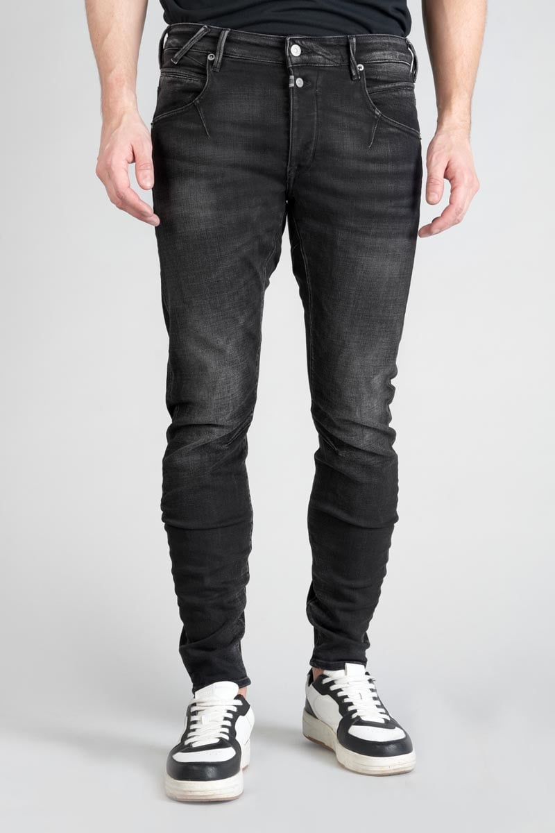 Tapered style jeans on sale
