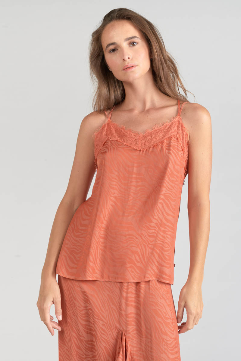 Caraco Ayek aus Jacquard in Korallenorange.