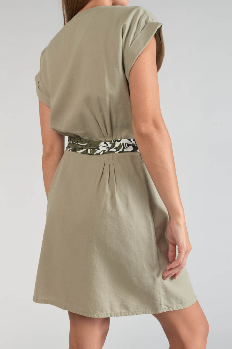Kleid Eourres in khaki hell