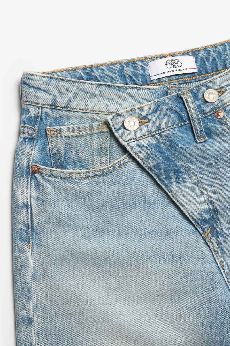 Bermuda Casa aus verwaschenem blauem Jeansstoff
