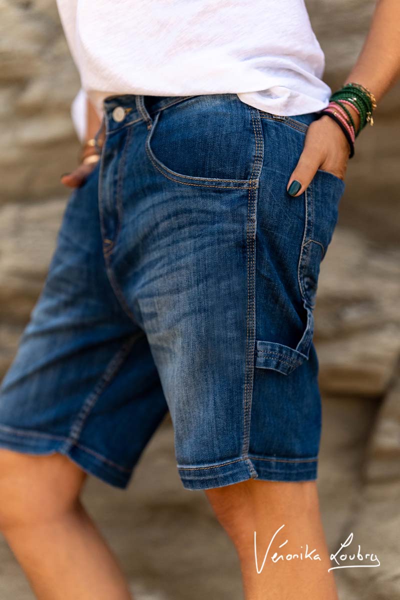 Charpentier-Bermuda aus blauem Jeansstoff by Véronika Loubry