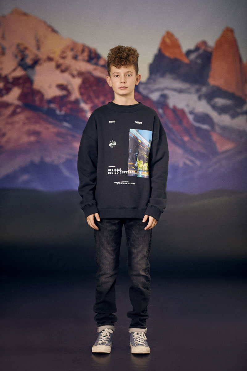 Kapuzen-sweatshirt Comebo in schwarz