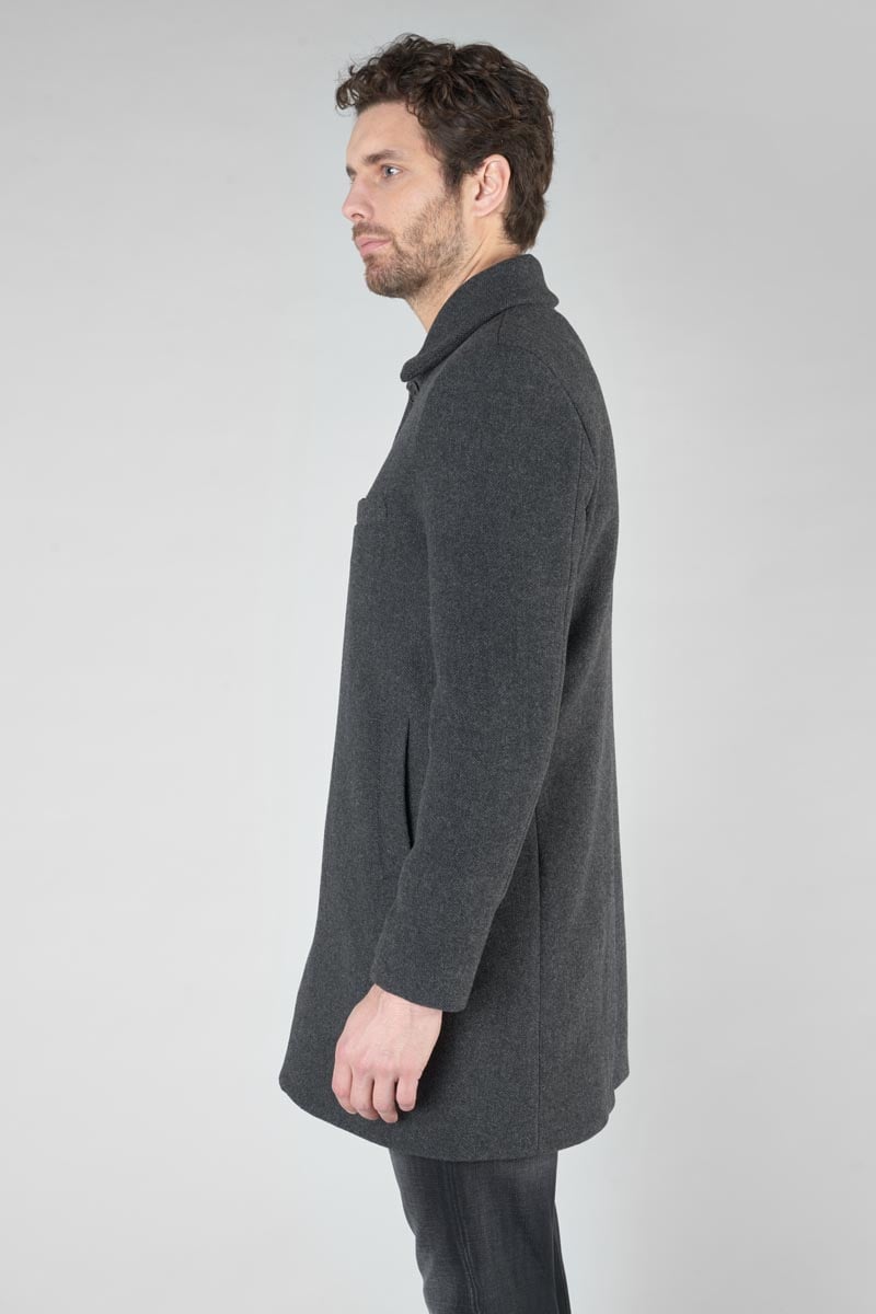 Mantel Dores in schwarz