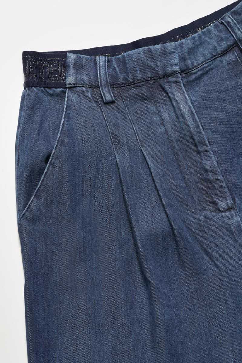 Hose Janegi in weiß