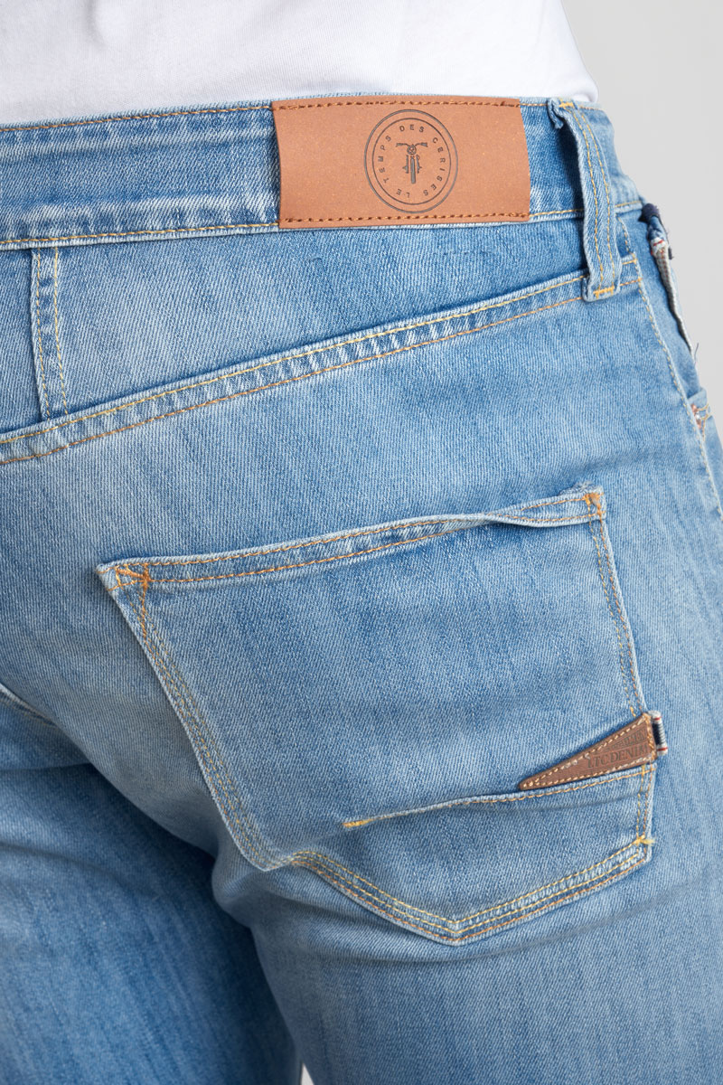 Jeans 700/22 regular light denim Cabara destroy blau Nr.4