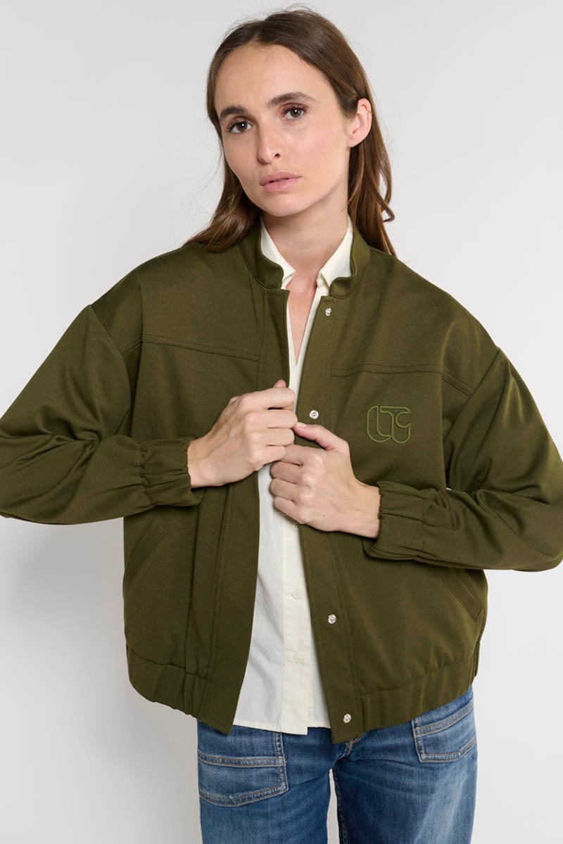 Jacke Olie