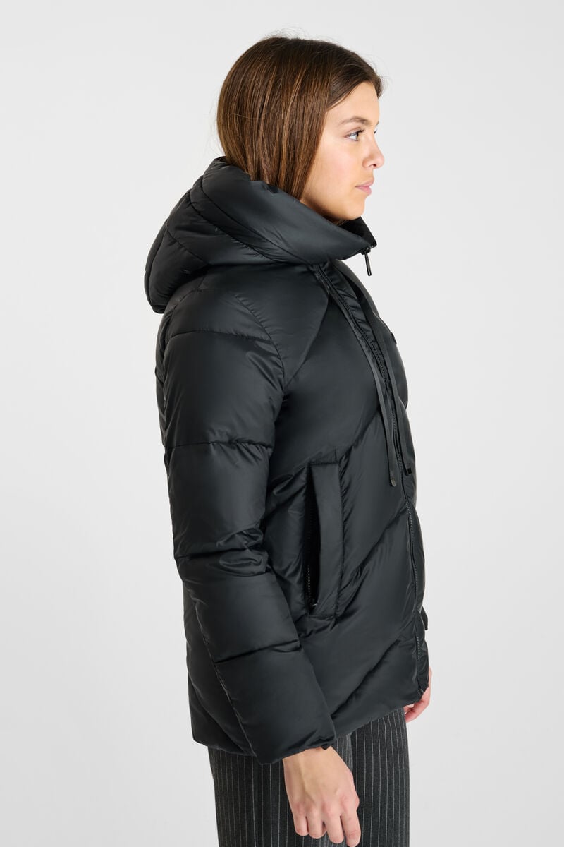 Daunenjacke Kiliagi