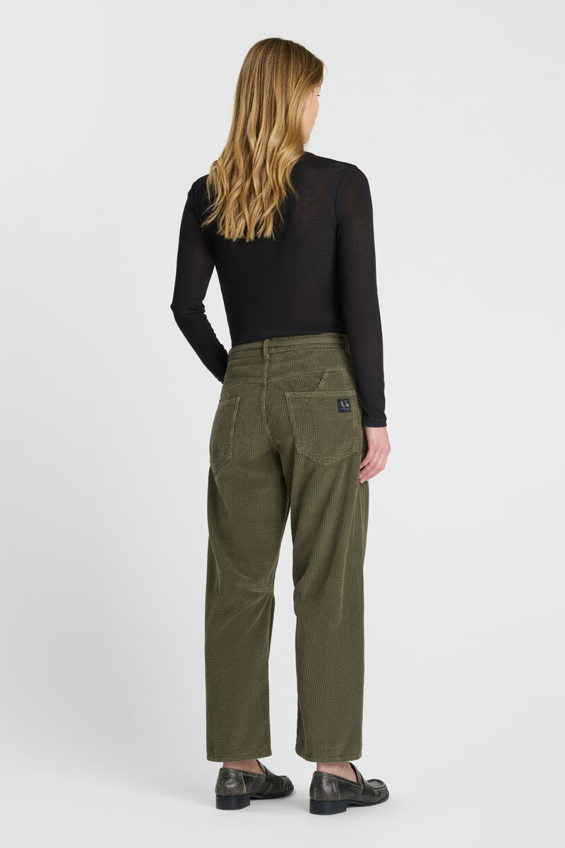 Madie Cordhose 