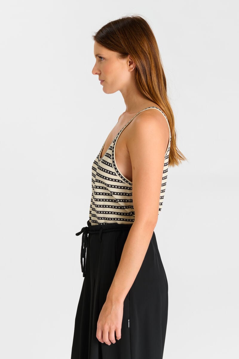 Vary Top