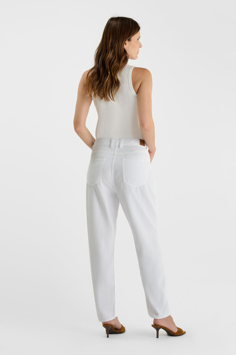 Jean 400/60 girlfriend Riki tencel Weiß