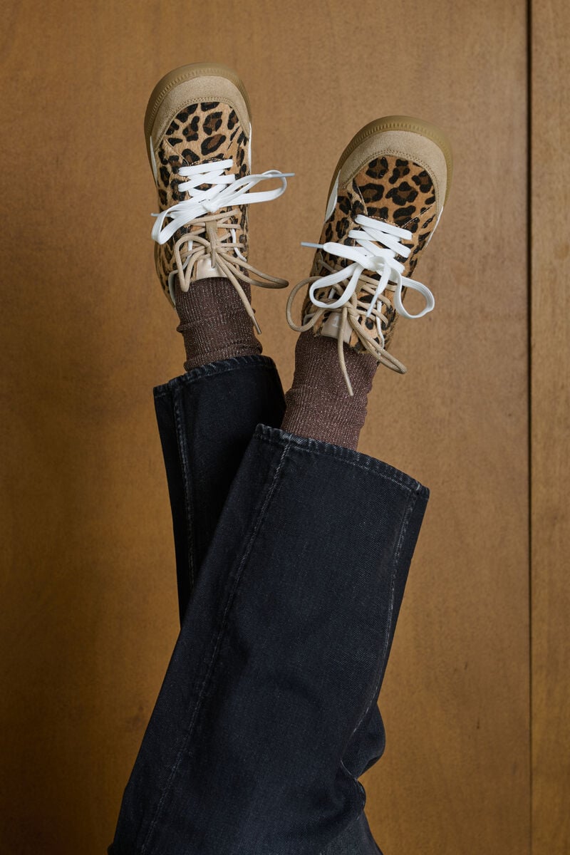 Tess Leo Sneaker