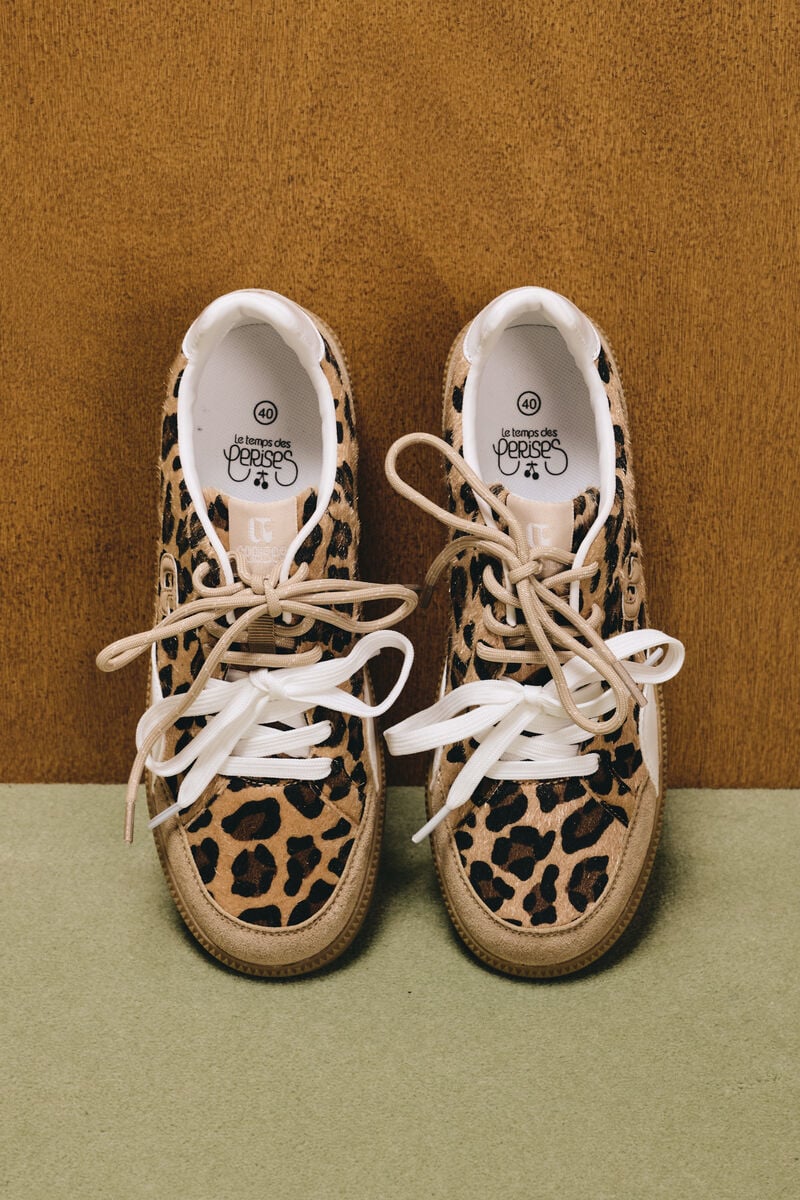Tess Leo Sneaker