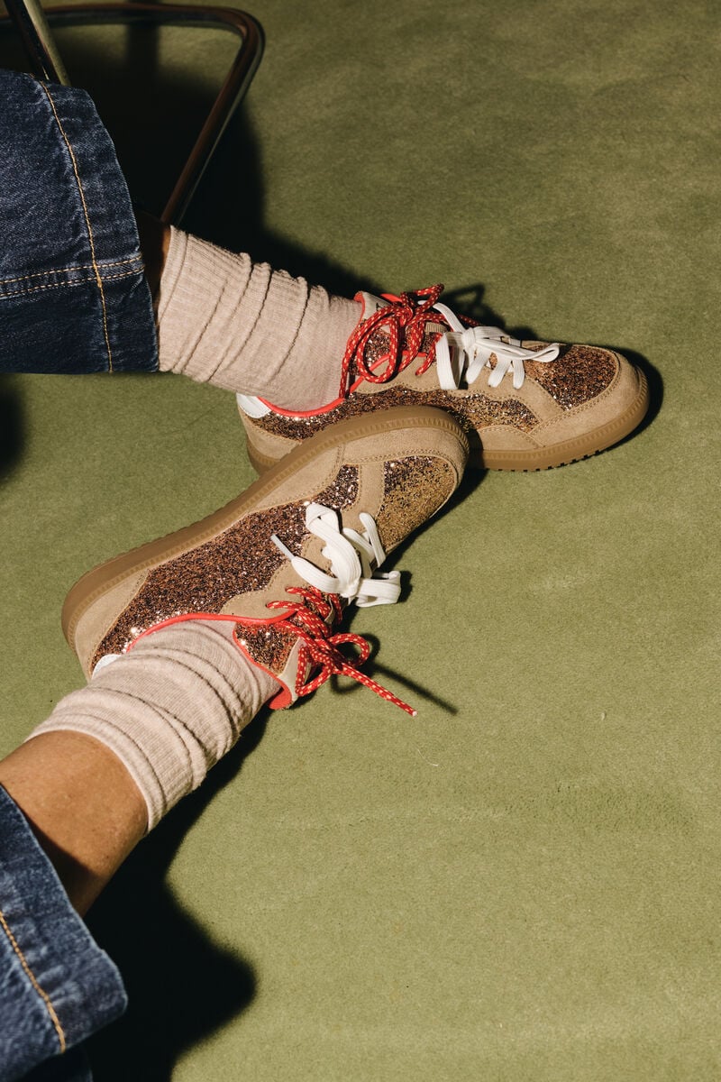 Tess Cooper Sneaker