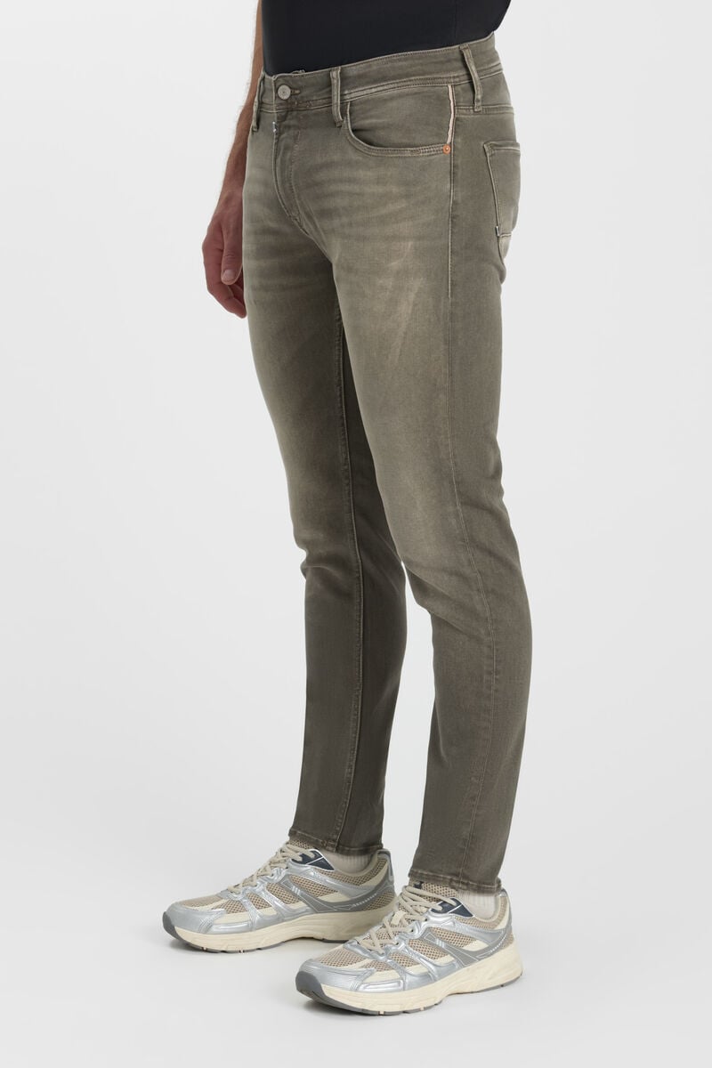 Jeans jogg 700/11 adjusted braun