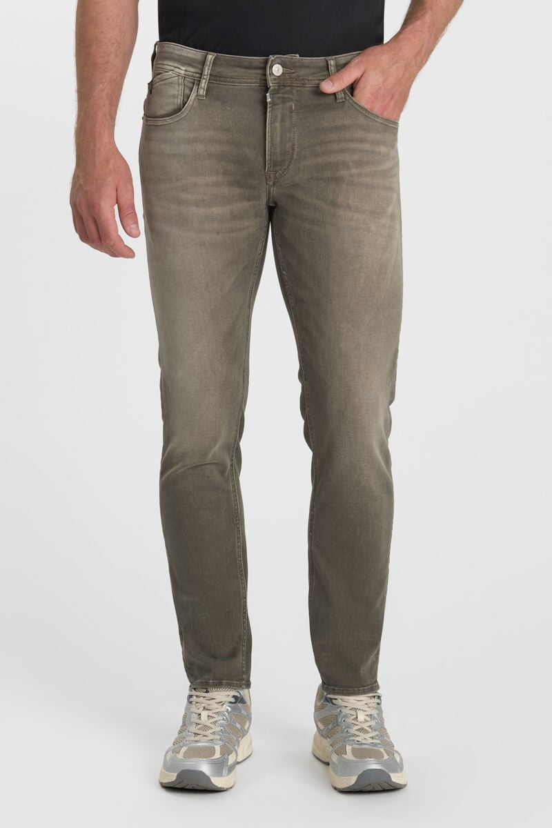 Jeans jogg 700/11 adjusted braun