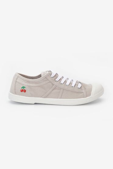Basic Sneakers in Taupe