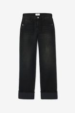 BLACK BLACK