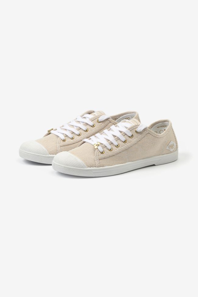 Sneakers Basic mit goldenen Streifen