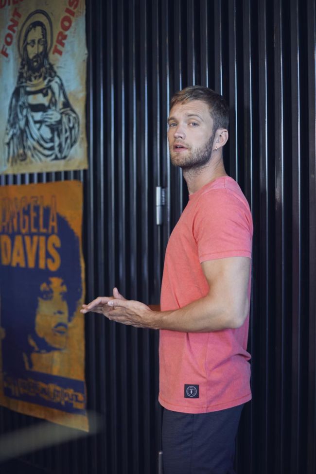 T-Shirt Brown in orange