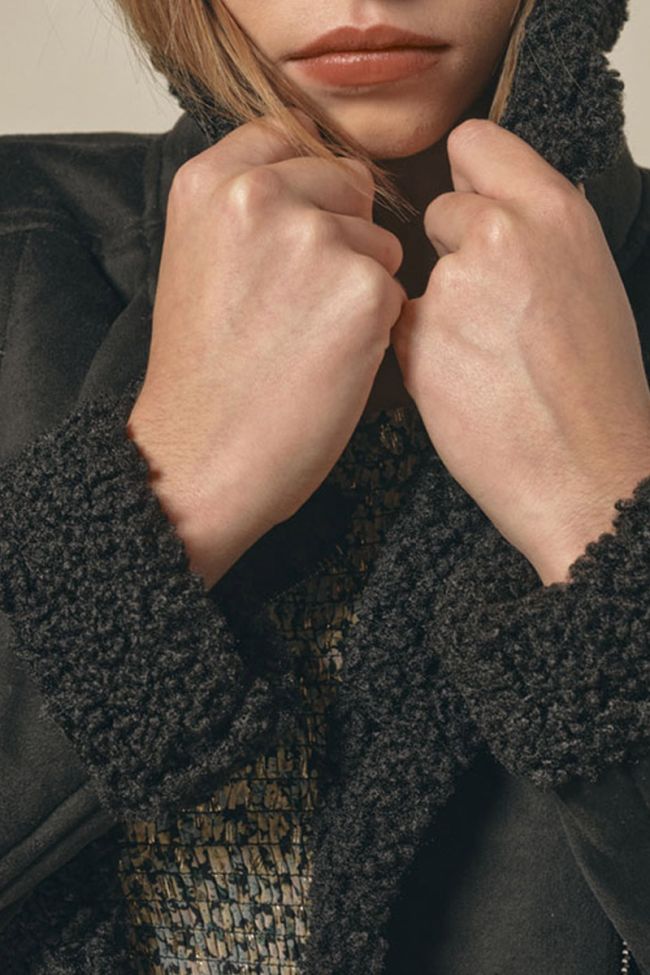 Mantel Orchygi in schwarz