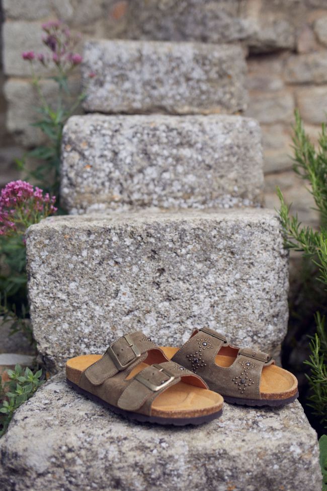 Mules Naomie mit Nieten in khaki