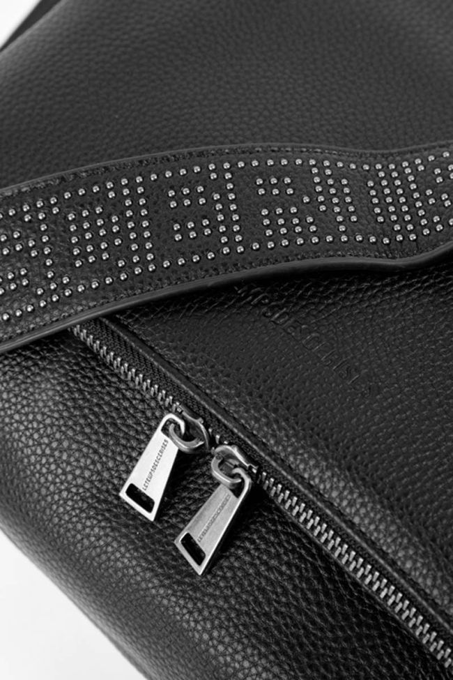 Tasche Leter mit Nieten in schwarz 