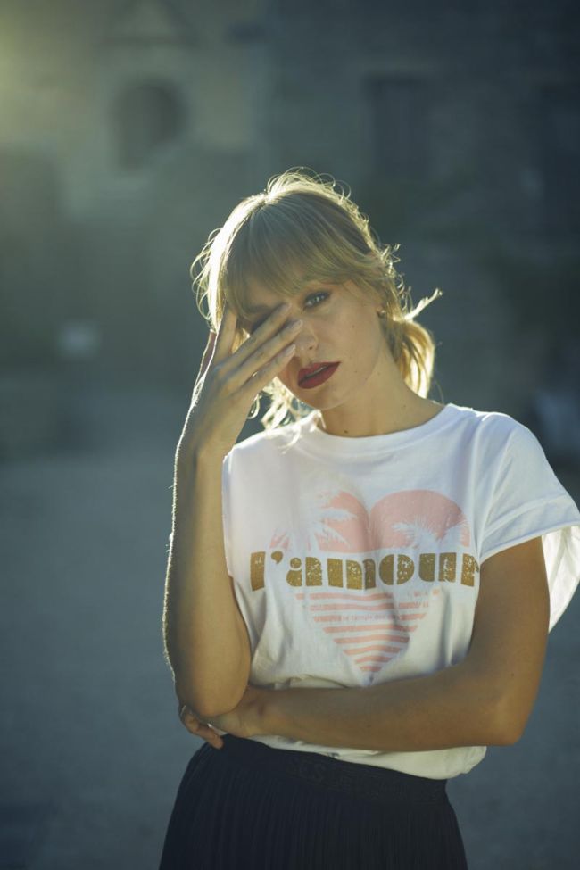 T-Shirt Miya in weiß mit Druck