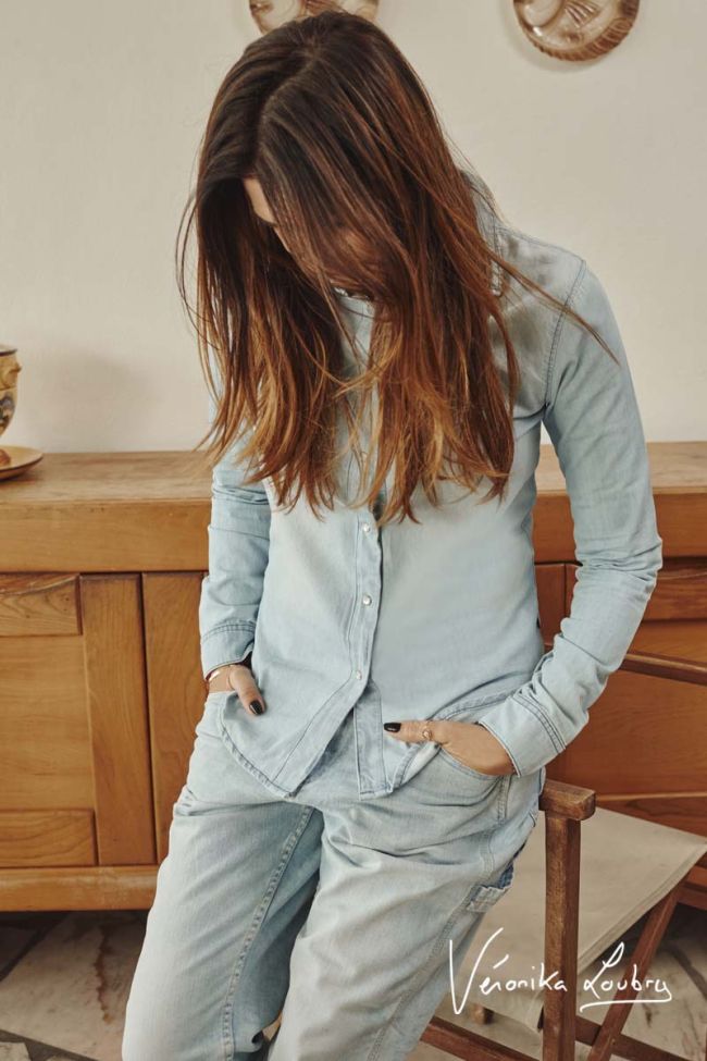 Jeanshemd Nude blau by Véronika Loubry.