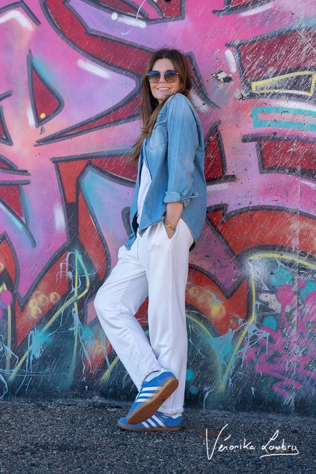 Loose Shirt aus hellblauem Jeansstoff Gérard by Véronika Loubry