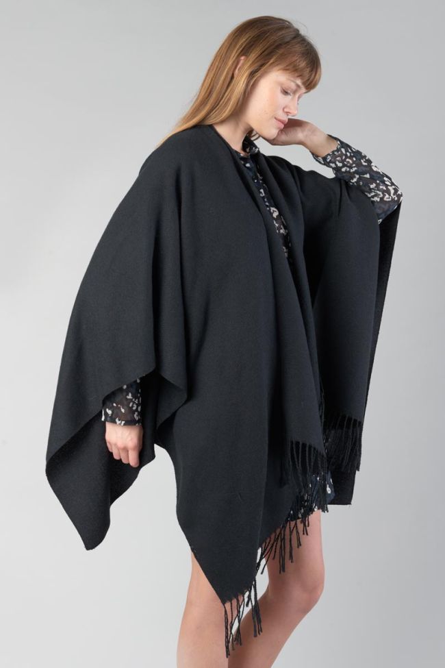 Poncho Pili in schwarz