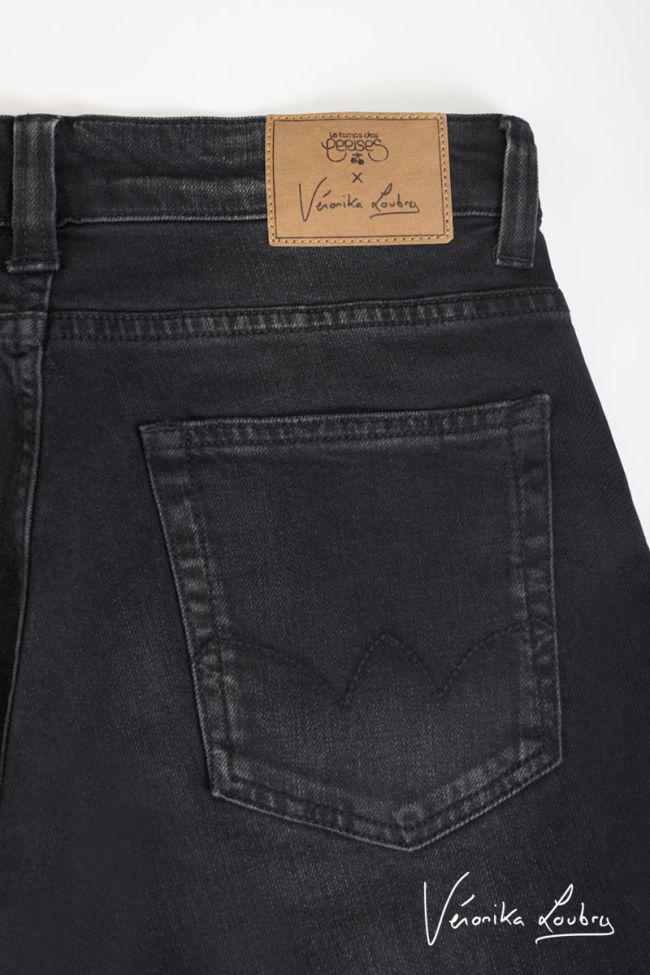 James 400/60 girlfriend by Véronika Loubry high-waisted jeans scharwz 