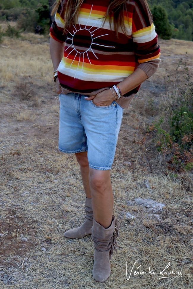 Natalia Bermuda aus hellblauem Jeansstoff by Véronika Loubry