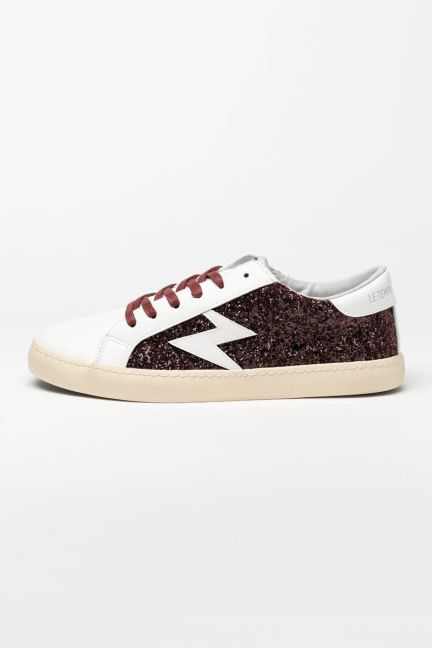 Weiße Soho-Sneakers mit bordeauxroten Pailletten