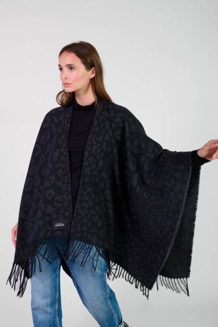 Poncho Carzola in schwarz