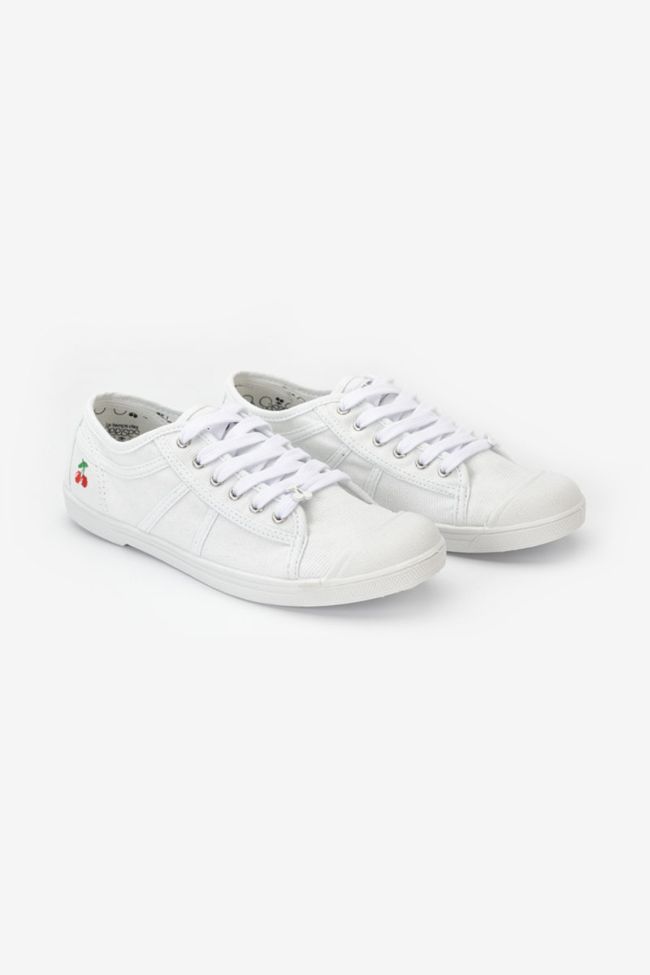 Weiße Basic Sneakers