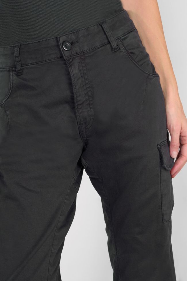 Hose Rivera in schwarz