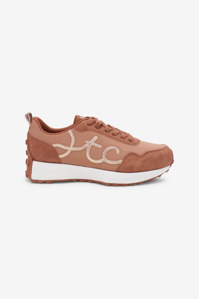 Run Sneakers in camel
